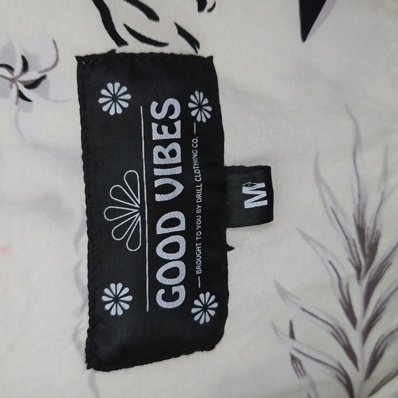 Good Vibes tropical short sleeve shirt - Picture 4 of 12